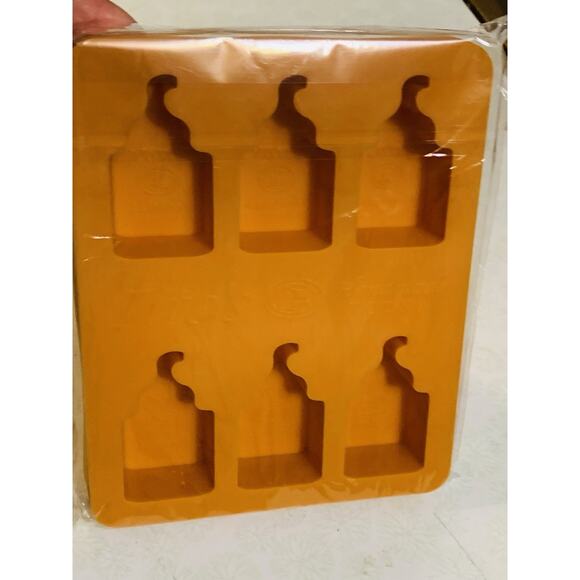 Tito's Handmade Vodka Silicone Ice Maker Tray - Picture 2 of 4